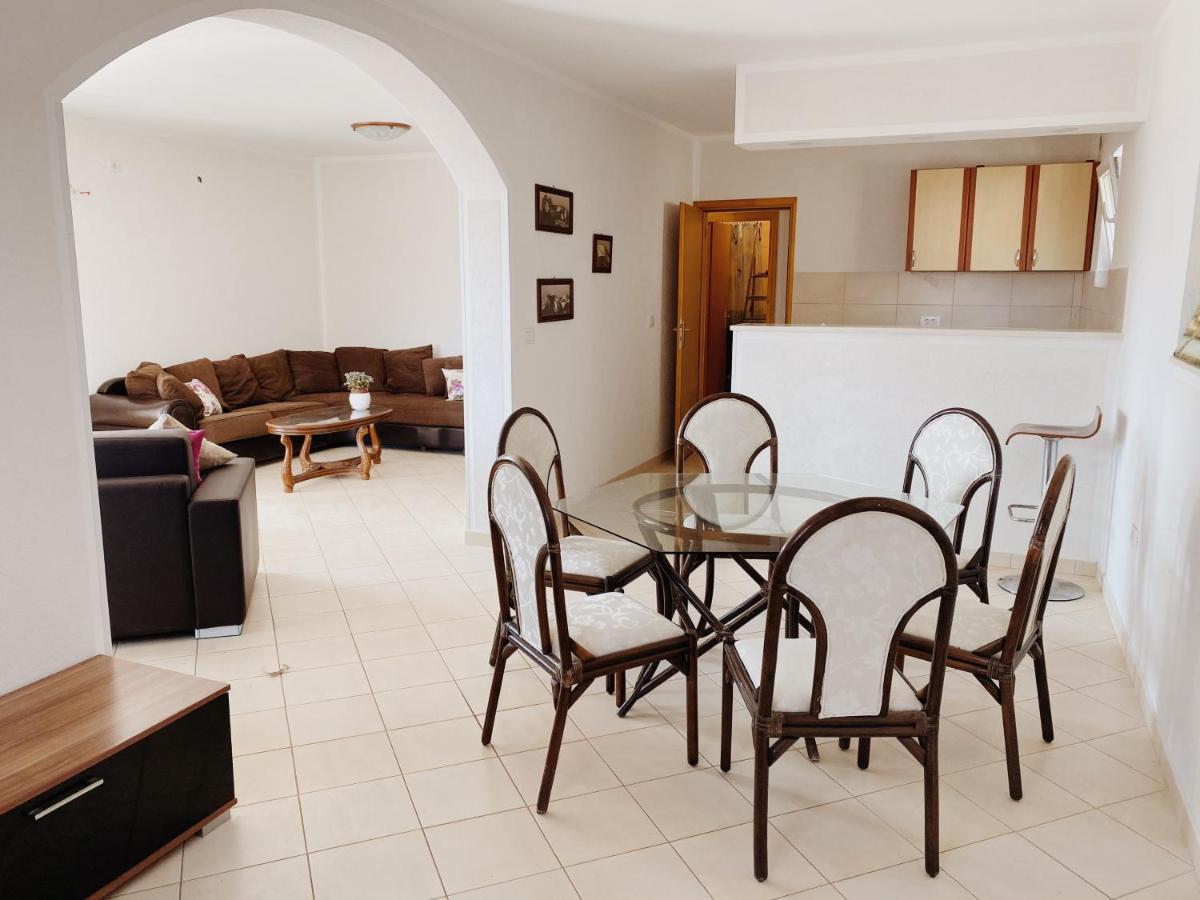 Apartments Sneki Baošići Bagian luar foto