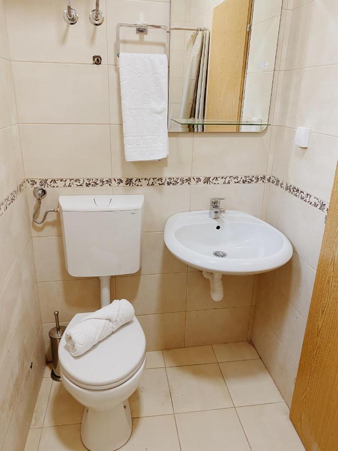 Apartments Sneki Baošići Bagian luar foto